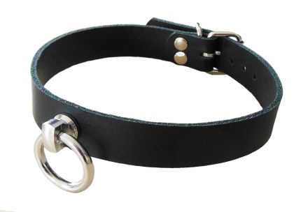 Leather collar with big O-ring